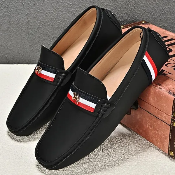Loafers Men New Design PU Leather Loafers for Man Casual Slip on Moccasins Men Comfy Brown Moccasin Driving Loafers for Men